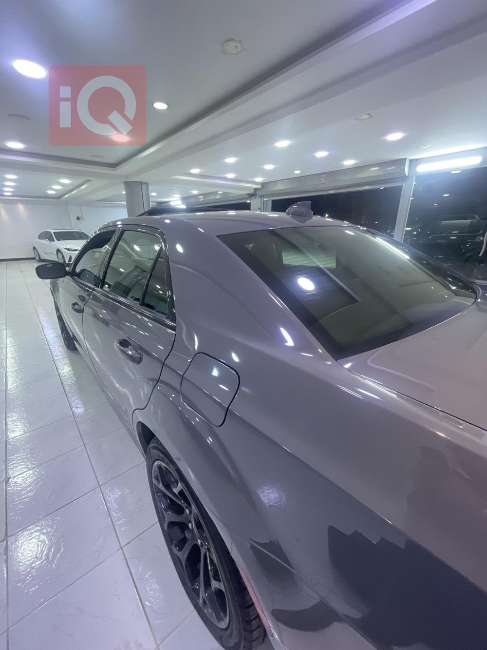 کرایسلەر 300